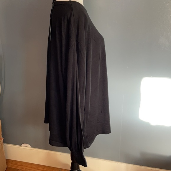 Top - Picture 5 of 5